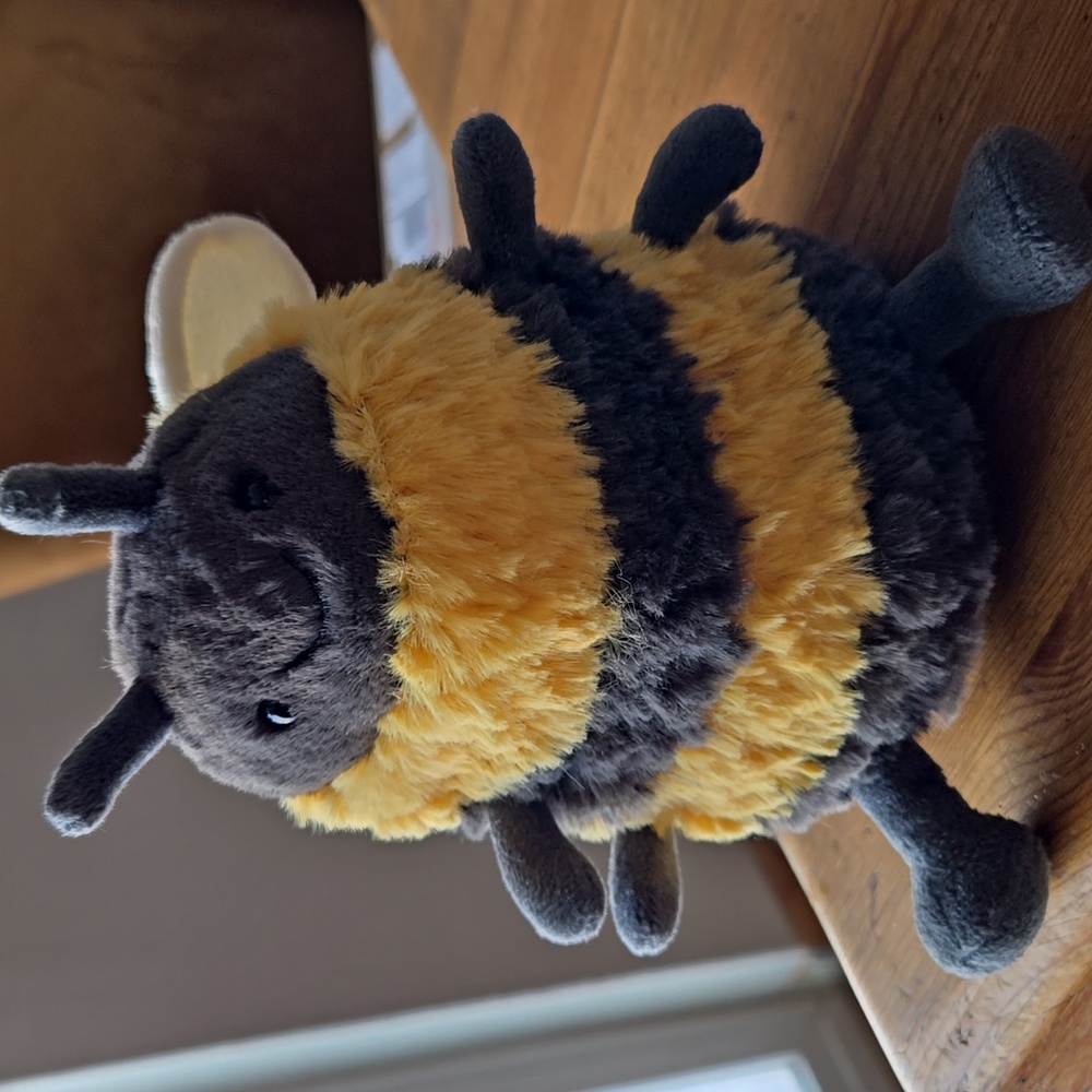 Jellycat Albee Bee 🐝 6.3x4.3x4.7" Soft & Plush NWT - Picture 5 of 10